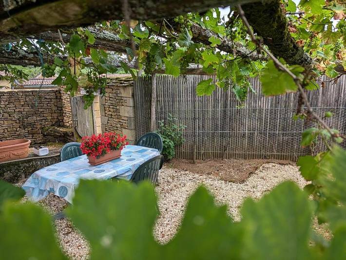 Location de vacances pour 4 personnes, avec terrasse à Saint-Crépin-et-Carlucet - 3