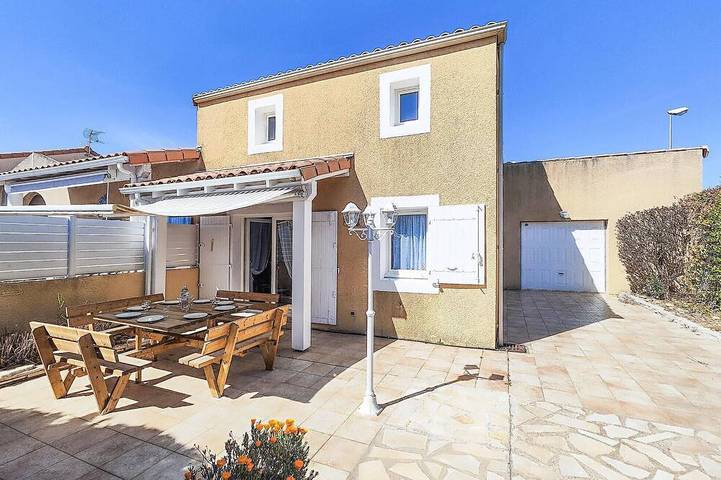 Holiday home for 8 people, with pool - 1