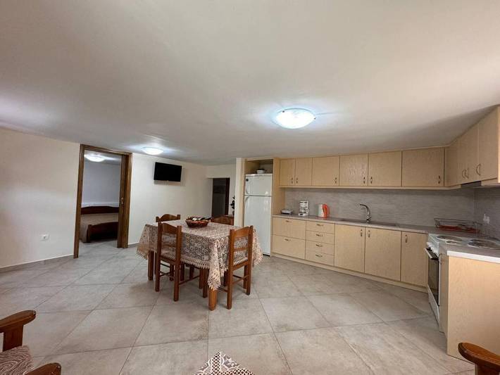 Gîte pour 5 personnes, avec vue et terrasse dans Leonidion - 3