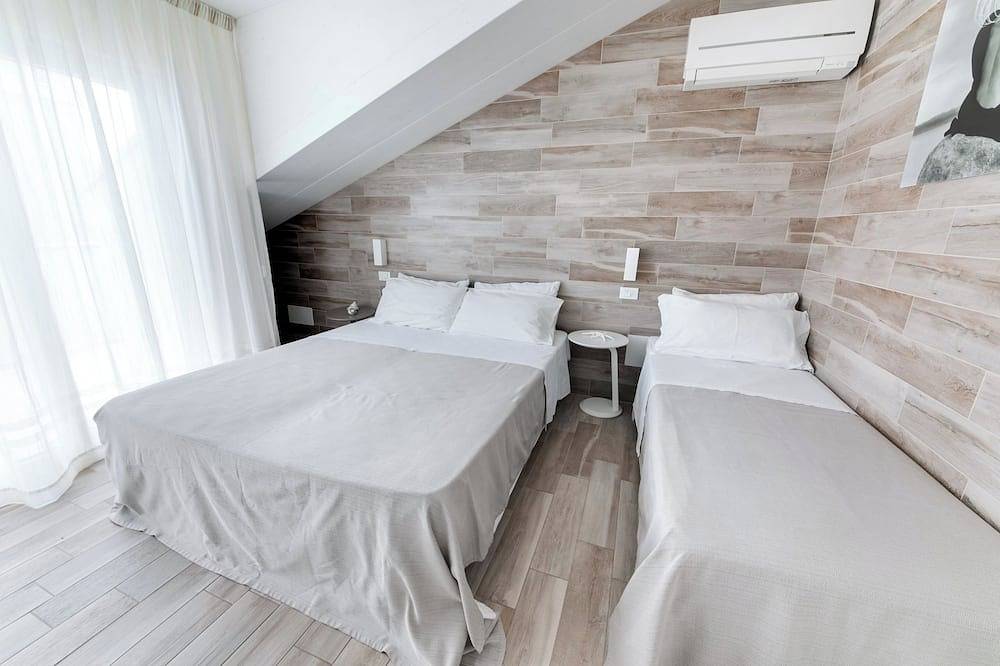 Appartamento intero, Bilocale Attico Scola 22 in Gabicce Mare, Pesaro-Urbino