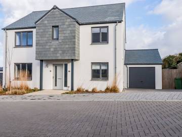 Holiday Home for 8 People in Crantock, Cornwall, Photo 1
