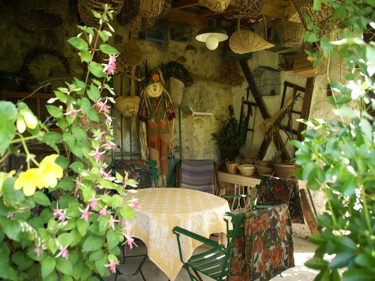 Charming Gîte in France for a Private Getaway in Mézy-Moulins, Aisne