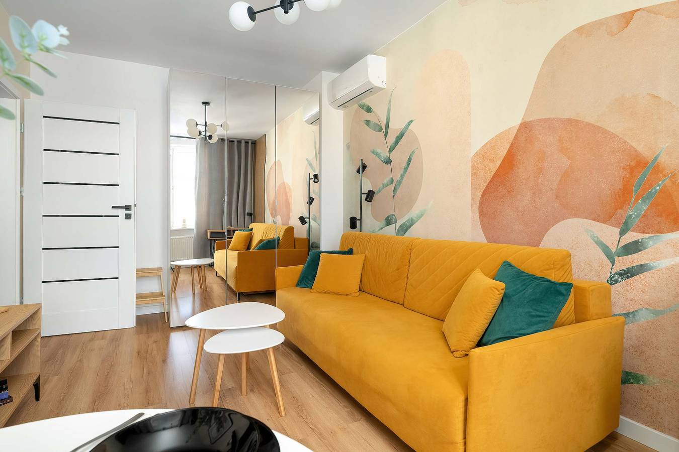 Apartamento entero, Hetmańska 3 Poznań | Yellow Apartment with Air Conditioning in Łazarz, Poznań