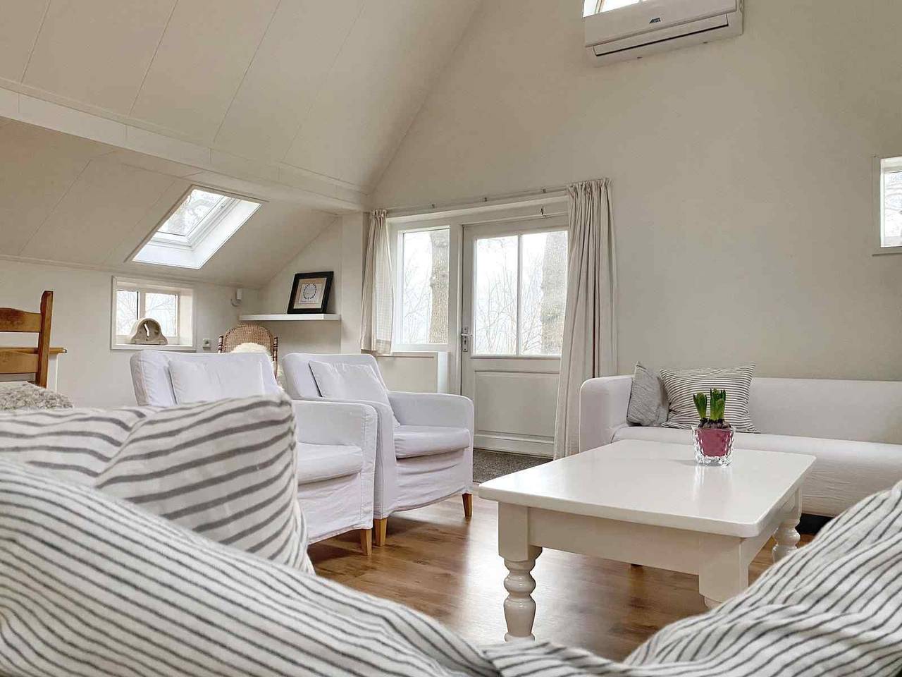 6-Personen-Bauernhaus in der Nähe des Sneekermeers in Holländische Küste