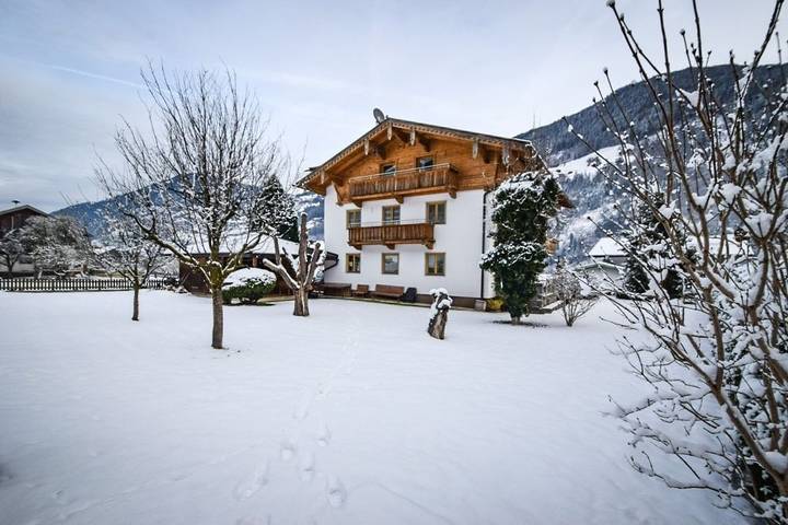 Ferienhaus für 9 Personen, mit Garten in Aschau im Zillertal - 2