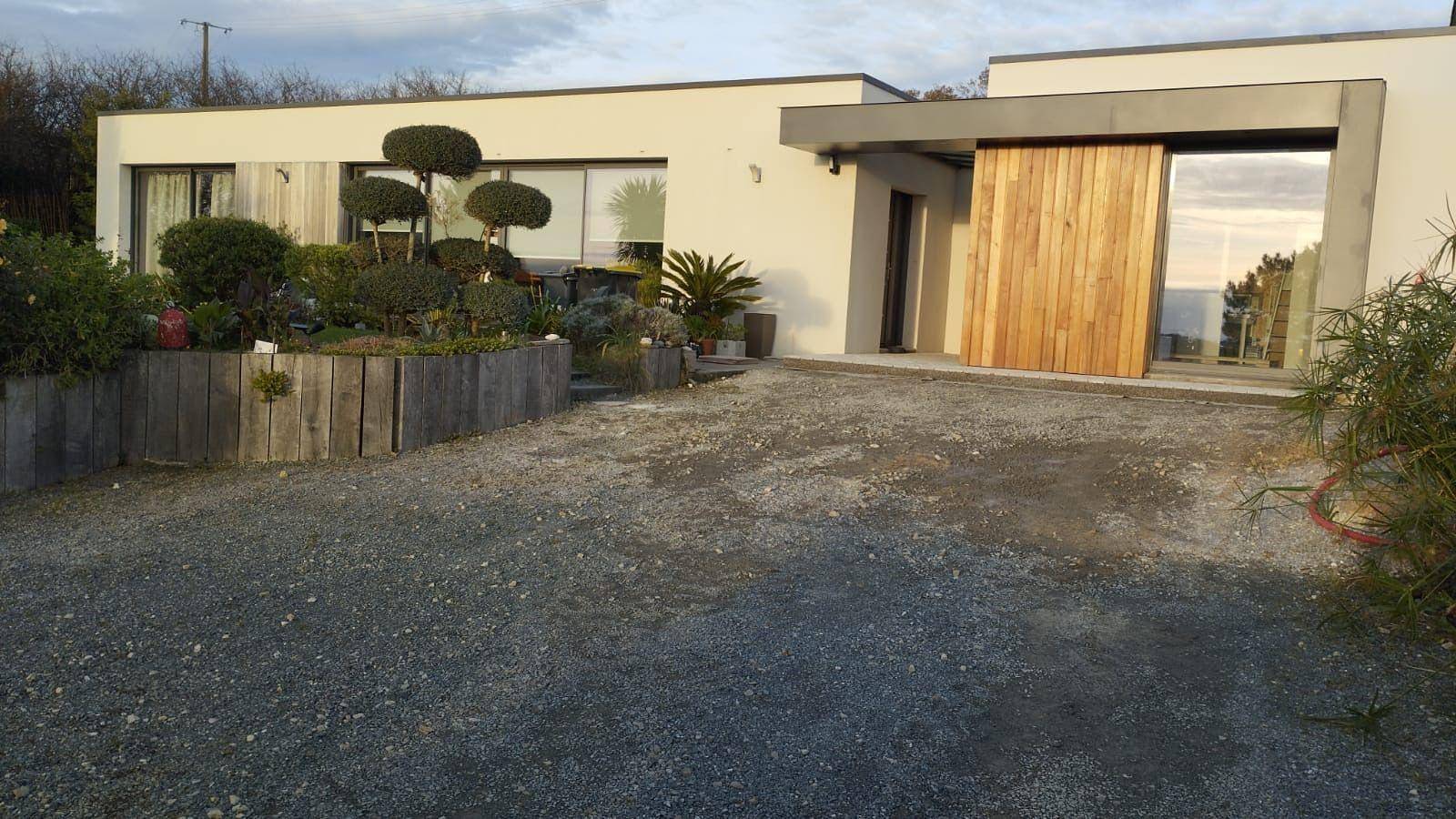 The contempastel in Saint-Jean-de-la-Rivière, Côte de la Déroute