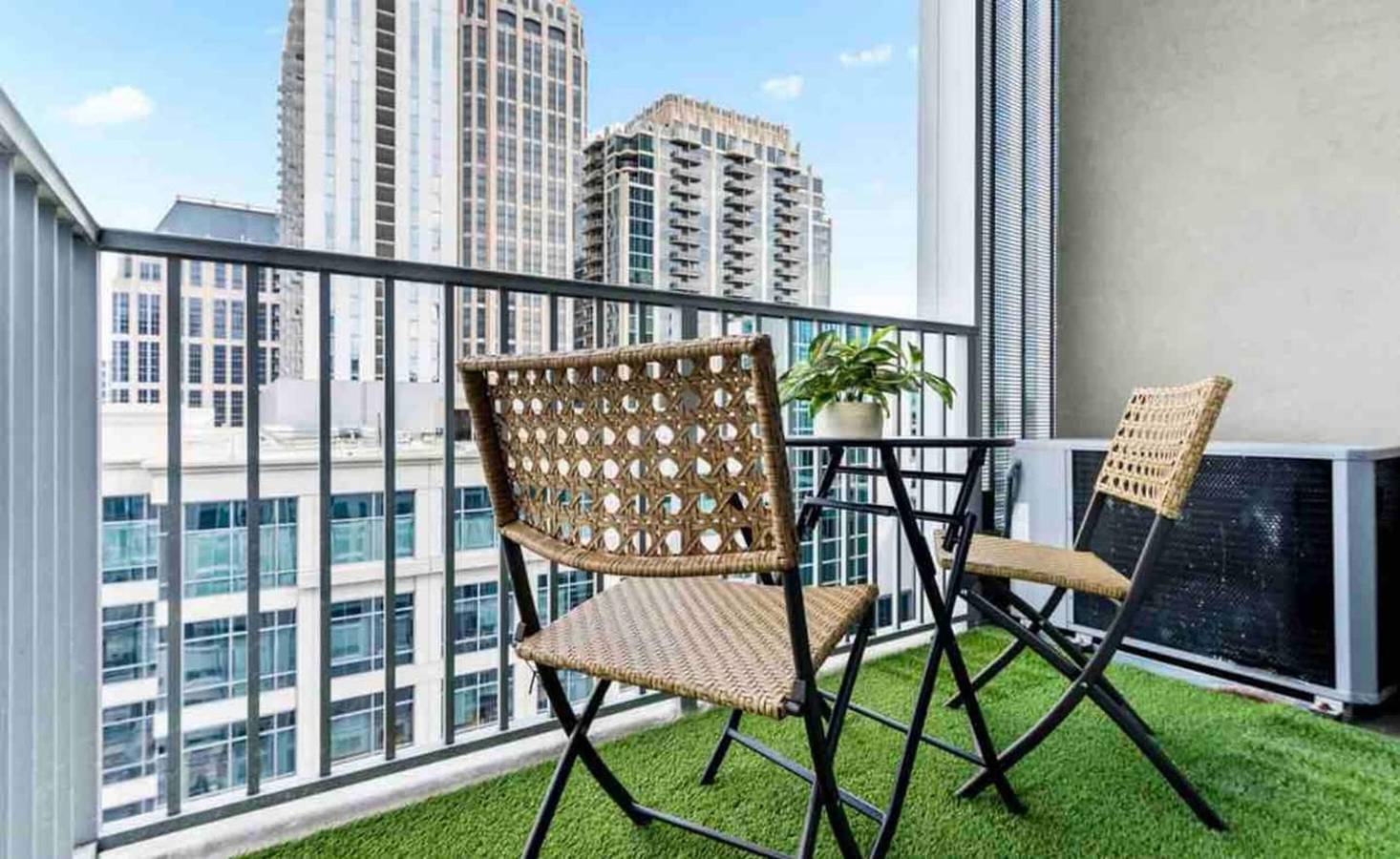 Apartamento entero, Luxury Midtown High Rise w/pool! in Atlanta, Condado de Fulton