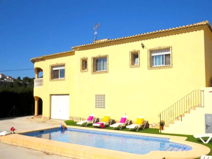 Casa rural para 8 personas, con Balcón y Terraza además de Jardín y Piscina en Moraira