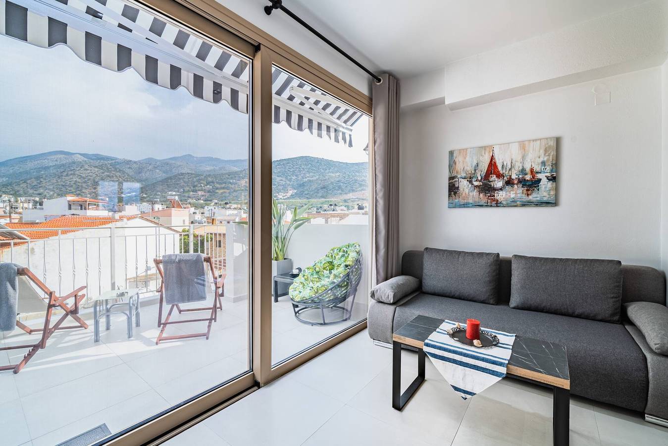 Geheel appartement, Vakantieappartement voor 3 personen met balkon in Malia, Iraklio-Heraklion en omgeving