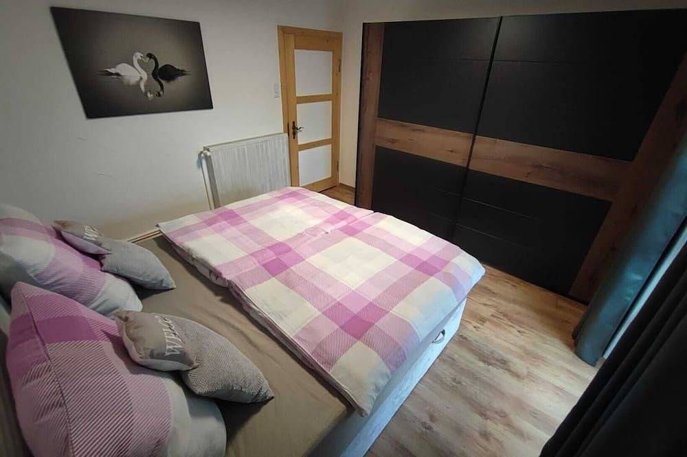 Ganze Wohnung, Ferienwohnung zum Wohlfühlen mit Schwedenofen und gemütlicher Wohnküche in Kienberg, Landkreis Traunstein