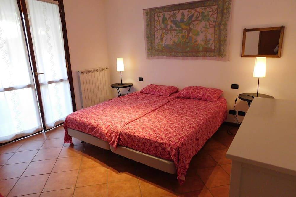 Ganze Wohnung, Rosemary 1 apartment in Agra with pool in Agra, Lago Maggiore (Lombardei)