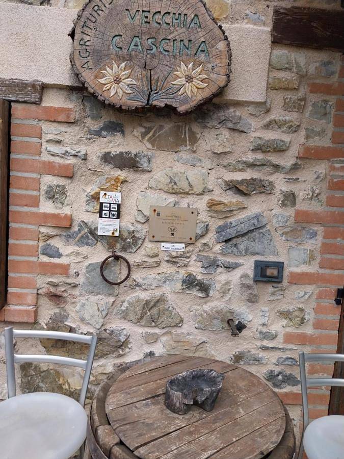 Location de vacances pour 3 personnes, avec terrasse à Zeri - 2