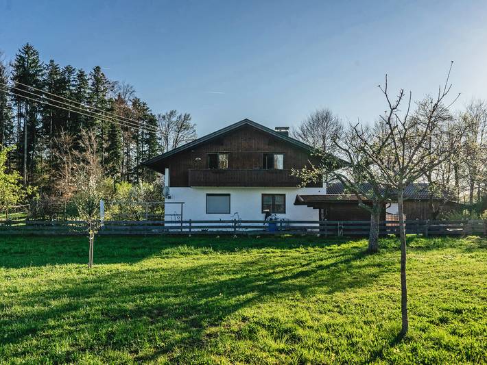 Ganze Ferienwohnung, Ferienwohnung Schäffer - Ferienwohnung 105 qm mit drei separaten Schlafzimmern und Balkon in Aschau im Chiemgau, Chiemsee