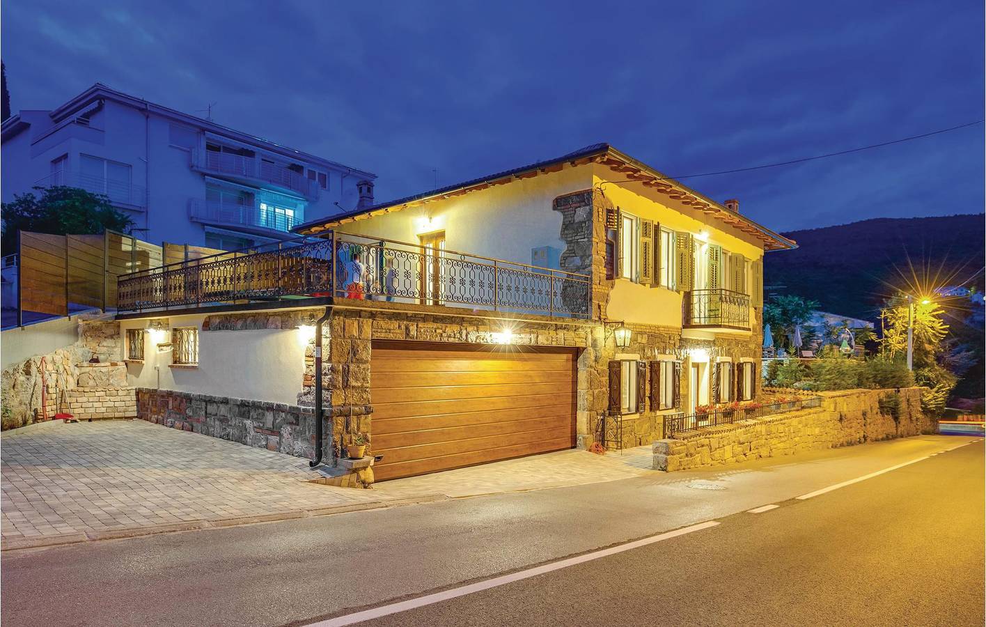 Ferienhaus für 10 Personen mit Terrasse in Icici, Opatija Riviera