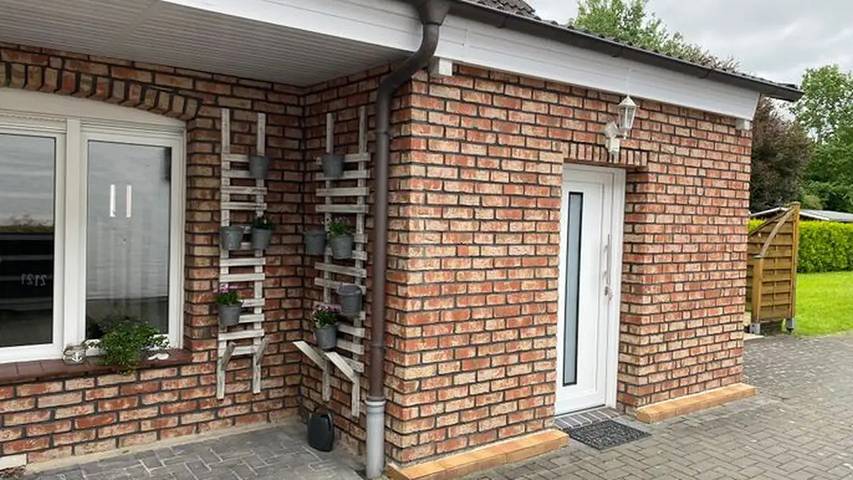 Ferienwohnung für 4 Personen, mit Terrasse und Garten in Emden