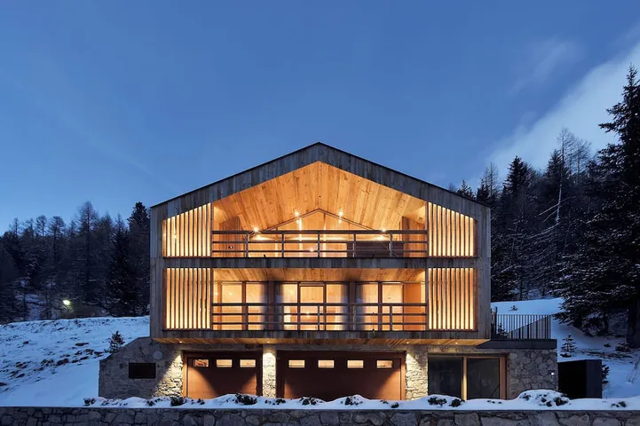 Chalet für 6 Personen, mit Balkon und Whirlpool sowie Garten und Sauna - 1