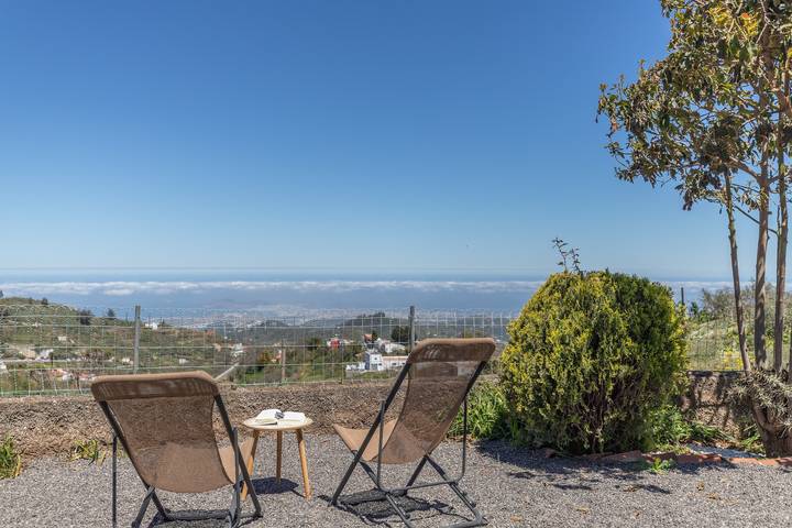 Casa rural para 8 personas, con jardín en Aríñez