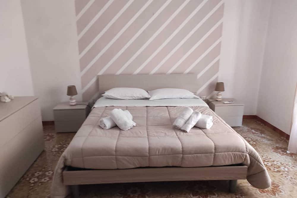 Entire apartment, Vanna House in Torre del Greco, Vesuvio National Park