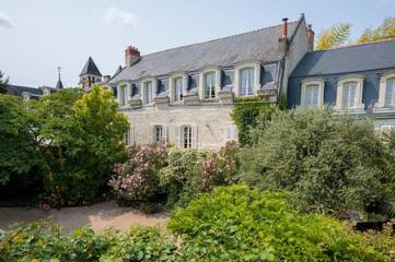 Hôtel pour 2 personnes, avec jardin et terrasse à Chinon