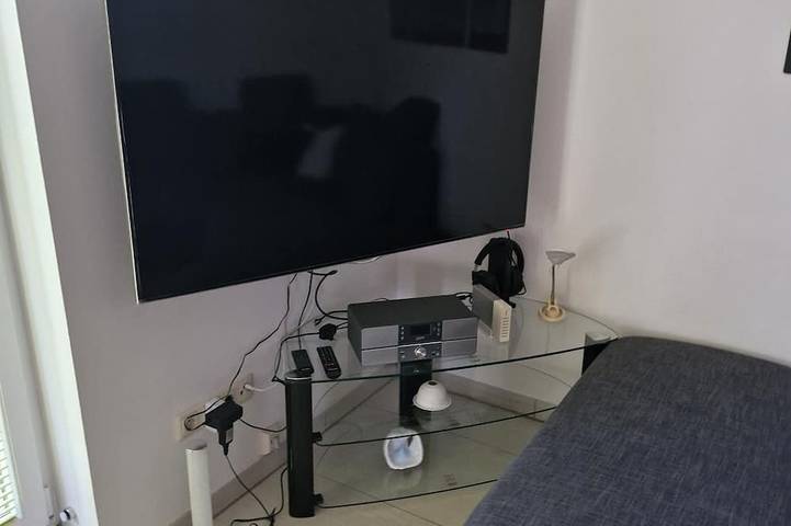 Vacation home own parking lot with e-charging station (wallbox), Netflix, WLAN, garden in Sagard, Jasmund National Park
