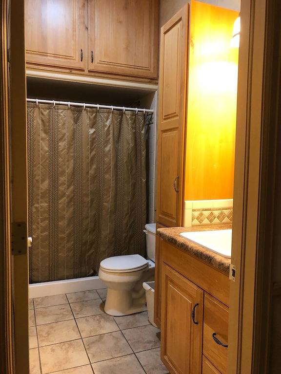 Bed and breakfast for 4 people, with yard in Colorado