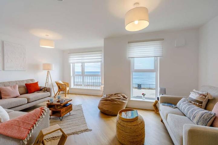 Holiday rental for 8 people, with garden in Whitley Bay
