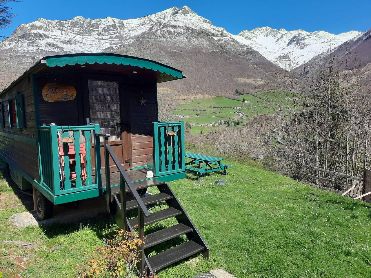 Roulotte Rhododendron - Gavarnie in Gèdre, Pyrenees National Park