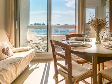 Appartement De Vacances pour 3 Personnes dans Plage de Port Fontaine-Lomener, Ploemeur, Photo 2