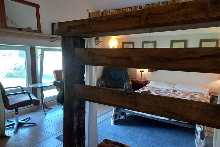 Gîte pour 10 personnes, avec jardin à Saint-Laurent-d'Olt - 2