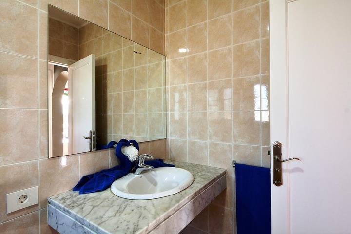 Entire holiday apartment, Flat with terrace for 2 adults and 1 child in Puerto del Carmen, Tías