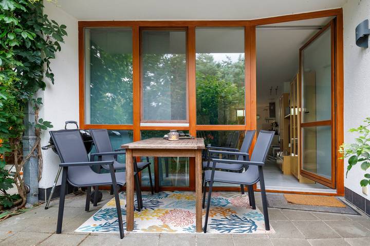 Appartement entier, Appartement « Strandvilla-Lubmin » avec vue mer, terrasse privée et Wi-Fi in Seebad Lubmin, Lubmin