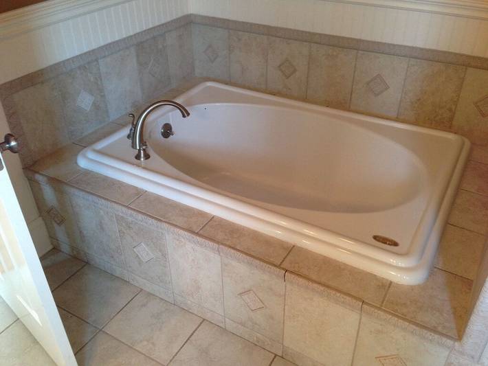 Vacation rental for 11 people, with yard in Folly Beach