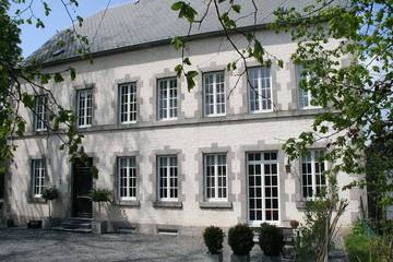 Gîte pour 9 personnes, avec terrasse et jardin dans Honnay