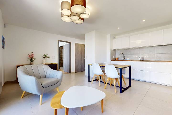 Gîte pour 2 personnes, avec terrasse sur le Lac d'Annecy - 3