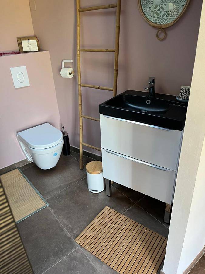 Double Room with Private Bathroom in Gourdon, Quercy