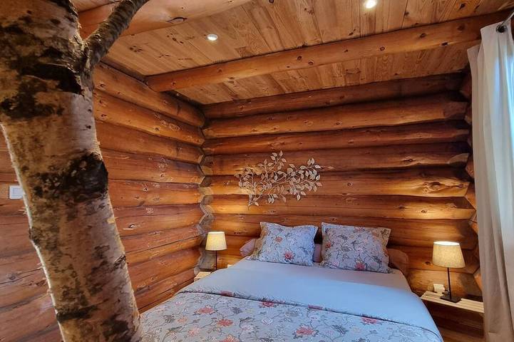 Gîte pour 5 personnes, avec jardin ainsi que sauna et terrasse, animaux acceptés à Fay-sur-Lignon - 3