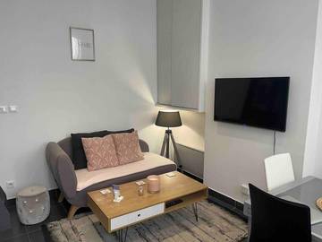 Gîte pour 4 personnes, animaux acceptés dans Cinema Ugc Astoria Lyon