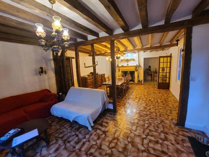 Location de vacances pour 8 personnes, avec jardin, adapté aux familles dans Villeneuve-en-Perseigne - 2