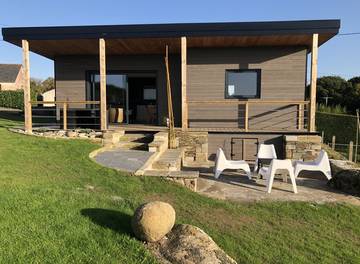 Gîte pour 2 personnes, avec terrasse et jardin à Tonquédec