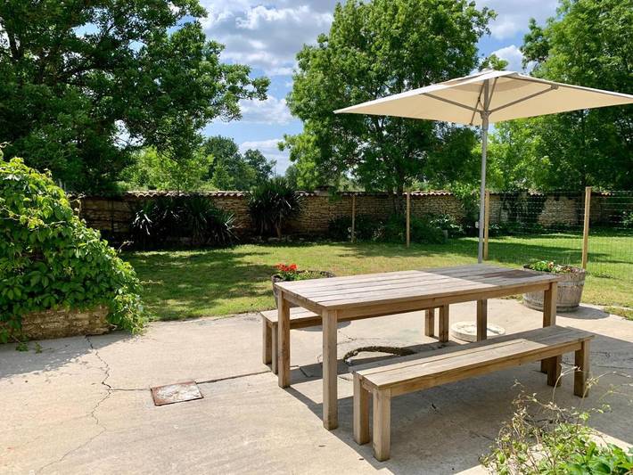 Gîte pour 2 personnes, avec Terrasse et Jardin à Brizambourg