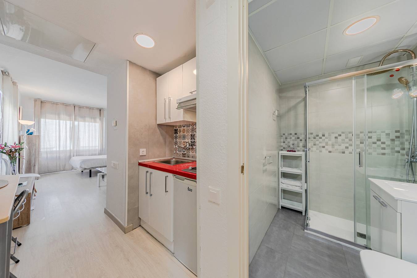 Entire apartment, Apartment 'Resit' with Wi-Fi and Air Conditioning in Central Seville, Sevilla