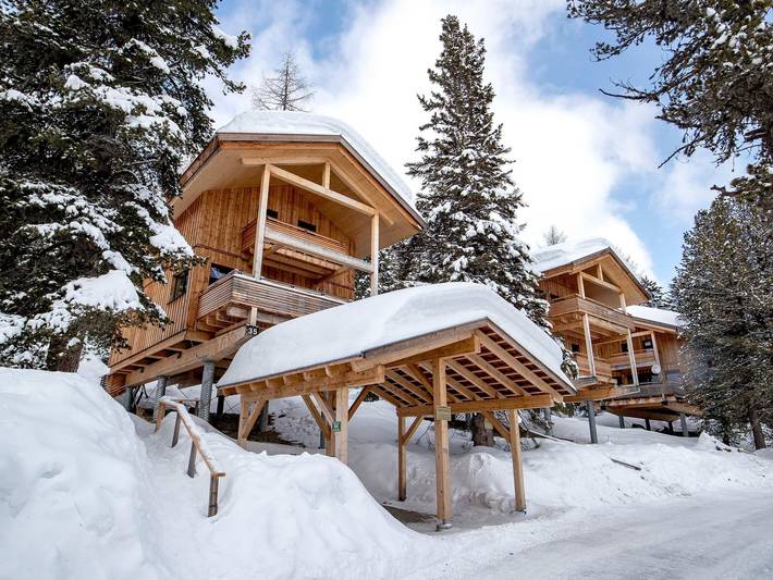 Ferienhaus für 11 Personen, mit Sauna und Balkon sowie Whirlpool an der Turracher Höhe
