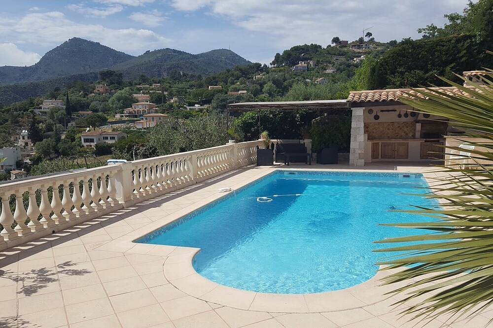 Apartamento entero, Permanente Casa vista a la piscina wifi mar Aparcamiento in Saint-André-de-la-Roche, Nizza Region