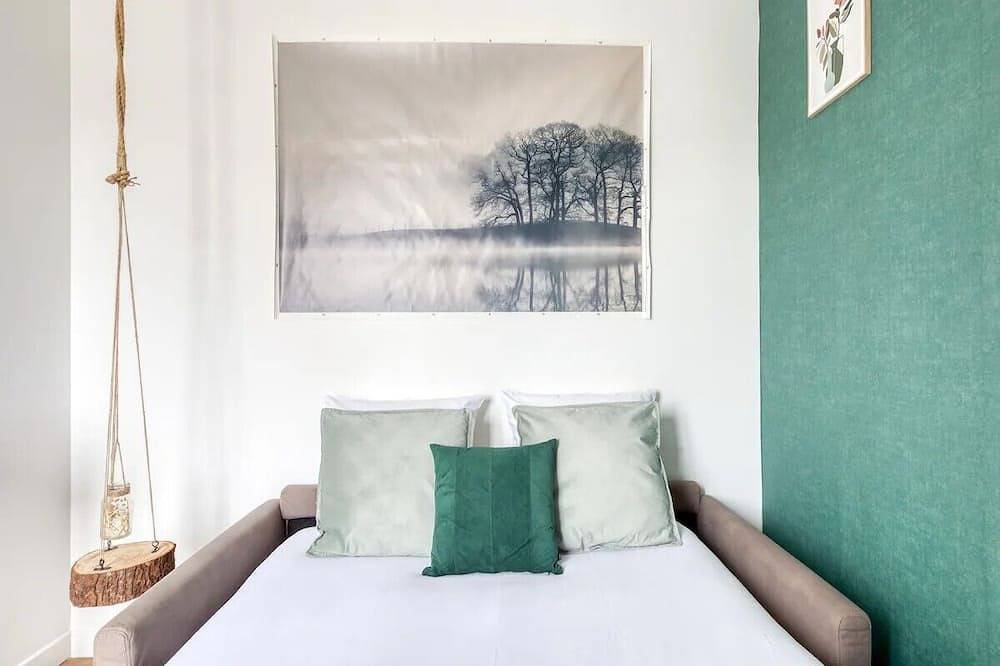 Entire apartment, Cocon Nature à 8 min du Métro 11 - Netflix in Bagnolet, Seine-Saint-Denis
