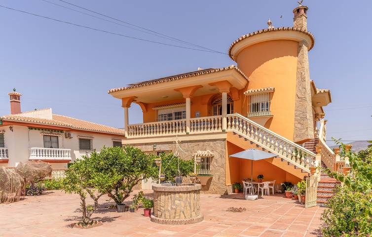 Appartement voor 5 personen, met Terras in Torre del Mar