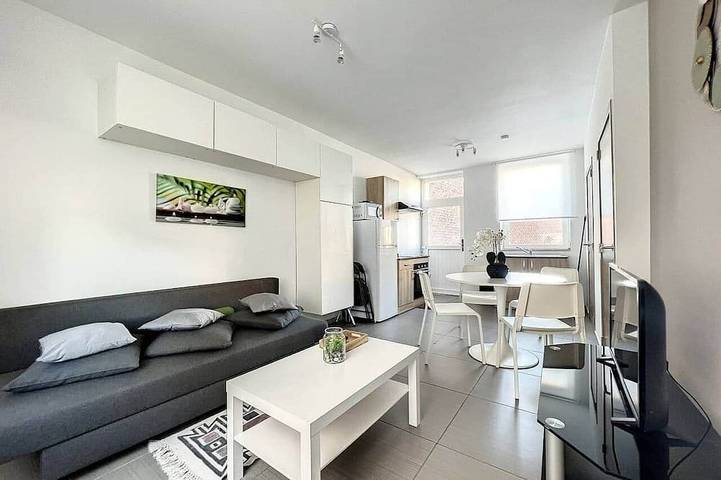 Location de vacances pour 6 personnes, avec terrasse dans Aéroport de Charleroi Bruxelles Sud Gosselies