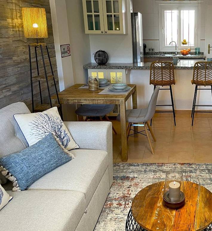 Location de vacances pour 4 personnes, avec piscine et jardin dans Camposol