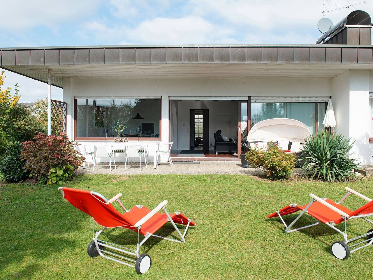 Ganze Ferienwohnung, Bodensee Bungalow - Ferienwohnung Souterrain in Immenstaad, Immenstaad am Bodensee