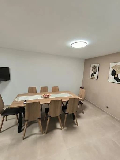 Ferienhaus für 8 Personen, mit Terrasse und Ausblick - 1