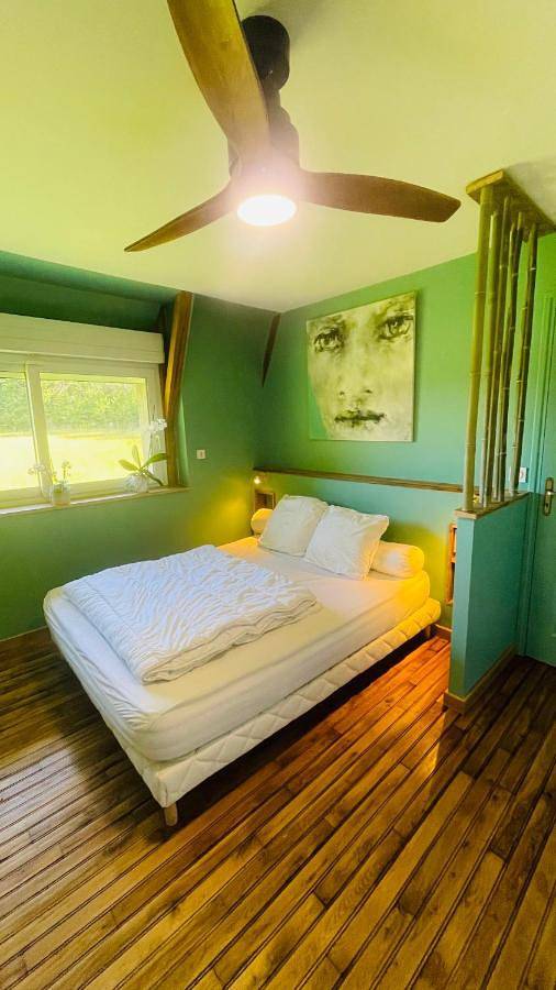 Location de vacances pour 12 personnes, avec jardin et vue, animaux acceptés dans Darazac - 2